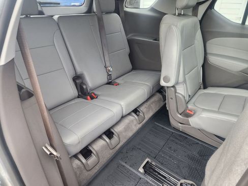 Used 2018 Chevrolet Traverse LT w/ LPO, Floor Liner Package image 19