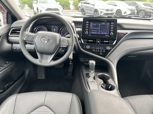 Used 2023 Toyota Camry SE FWD image 13