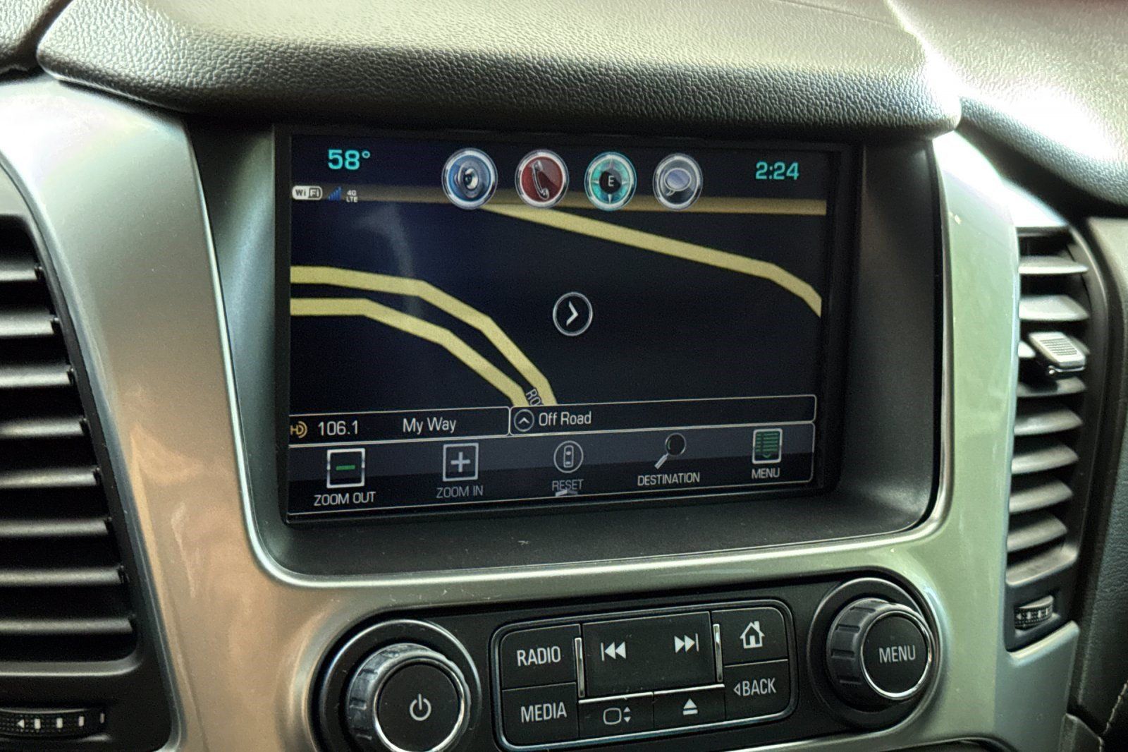 Used 2019 Chevrolet Suburban LT RWD image 26