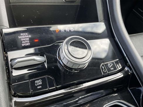 Used 2022 Jeep Grand Cherokee Limited 4xe image 31