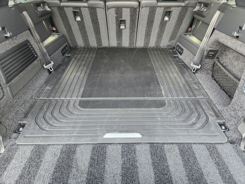 New 2026 Land Rover Range Rover Long Wheelbase SE image 34