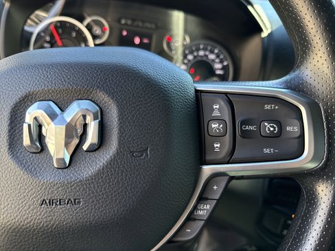 Used 2025 RAM 3500 Tradesman w/ Chrome Appearance Group image 28