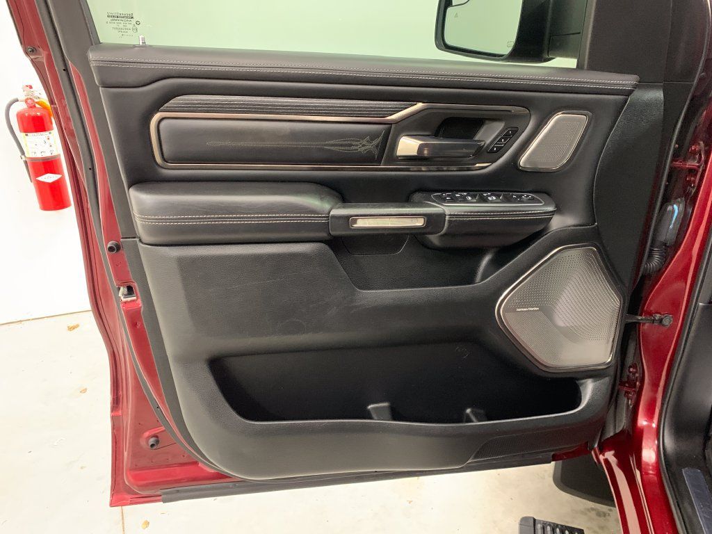 Used 2019 RAM 1500 Limited AWD/4WD image 18