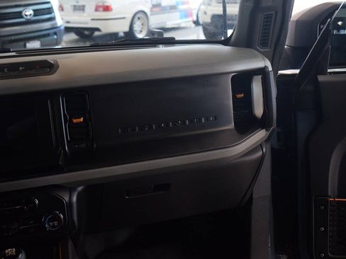 Used 2022 Ford Bronco Badlands AWD/4WD image 25