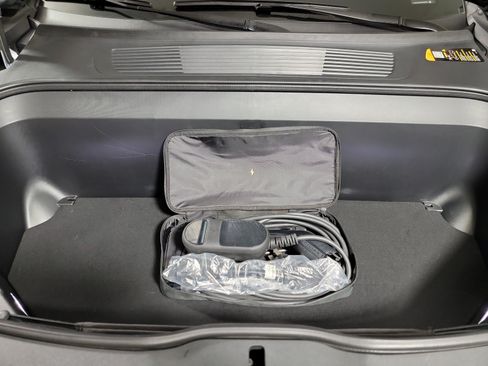 Used 2024 Rivian R1S Adventure AWD/4WD image 14