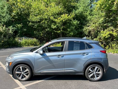 Used 2021 Hyundai Kona Ultimate w/ Cargo Package AWD/4WD image 2