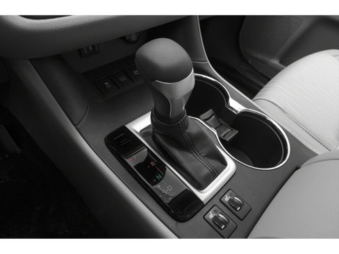 Used 2015 Toyota Highlander Limited Platinum AWD/4WD image 11