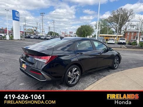 Used 2025 Hyundai Elantra Sport FWD image 5