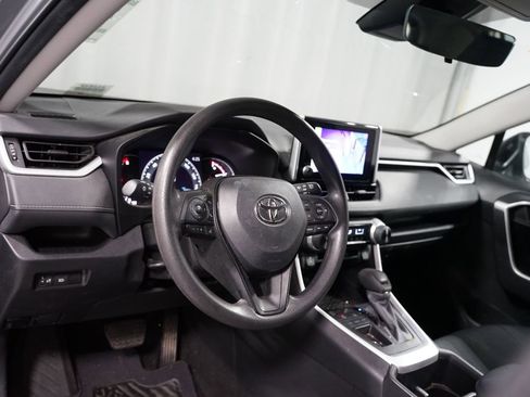 Used 2024 Toyota RAV4 LE image 7