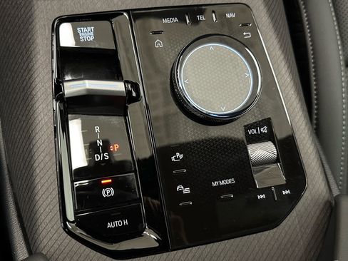 Used 2025 BMW X3 xDrive30i w/ Premium Package image 29