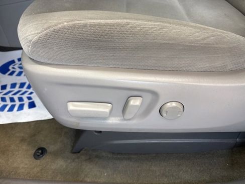 Used 2017 Toyota Sienna LE image 15