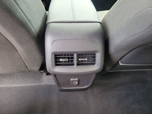 Used 2023 GMC Terrain SLE w/ Driver Convenience Package FWD image 11