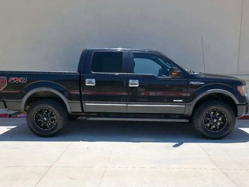 Used 2014 Ford F150 FX4 w/ Equipment Group 401A Mid AWD/4WD image 2