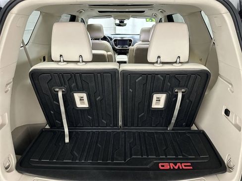 Used 2023 GMC Acadia Denali w/ Denali Ultimate Package image 17
