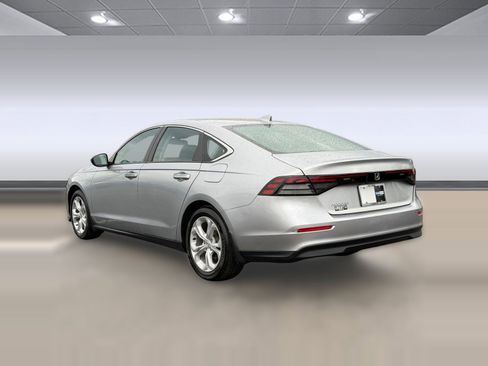 Used 2024 Honda Accord LX image 3
