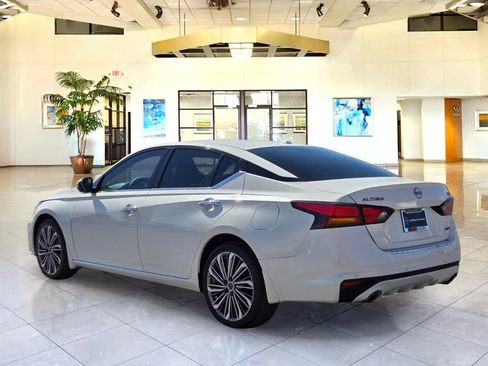 Certified 2023 Nissan Altima 2.5 SL AWD/4WD image 7