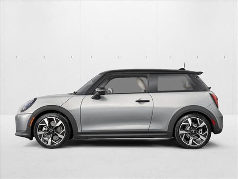 Used 2025 MINI Cooper S FWD image 3