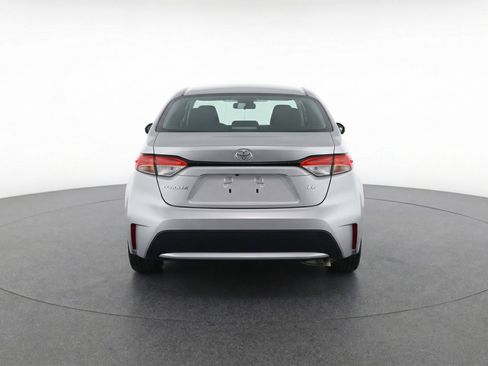 Used 2025 Toyota Corolla LE image 7