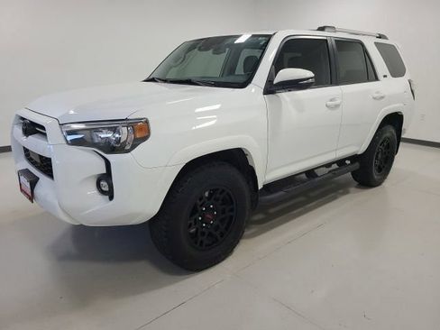 Certified 2024 Toyota 4Runner SR5 Premium w/ Moonroof Package AWD/4WD image 11