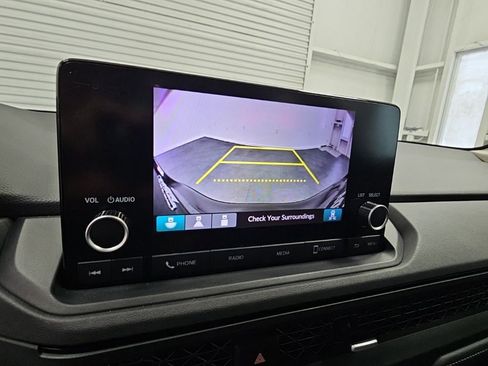 Used 2025 Honda Accord SE image 16