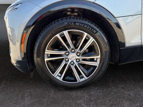 Used 2024 Cadillac Lyriq Luxury RWD image 9