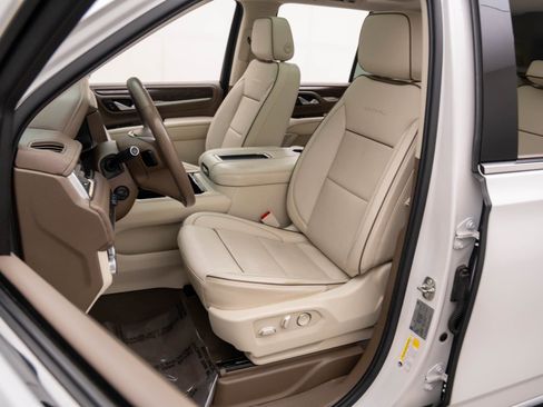 Used 2021 GMC Yukon Denali image 16