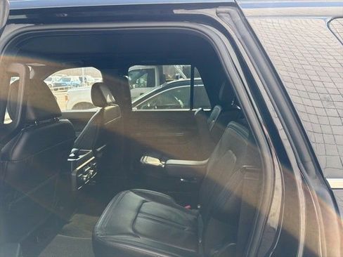 Used 2021 Ford Expedition Max Limited AWD/4WD image 15