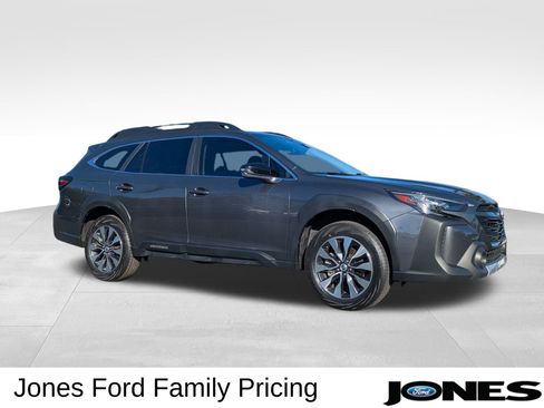 Used 2023 Subaru Outback Limited image 3