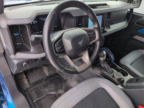 Certified 2022 Ford Bronco Black Diamond image 10