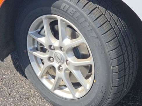 Used 2023 Chrysler Pacifica Touring-L image 7