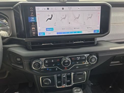Certified 2025 Jeep Wrangler Unlimited Sahara AWD/4WD image 23