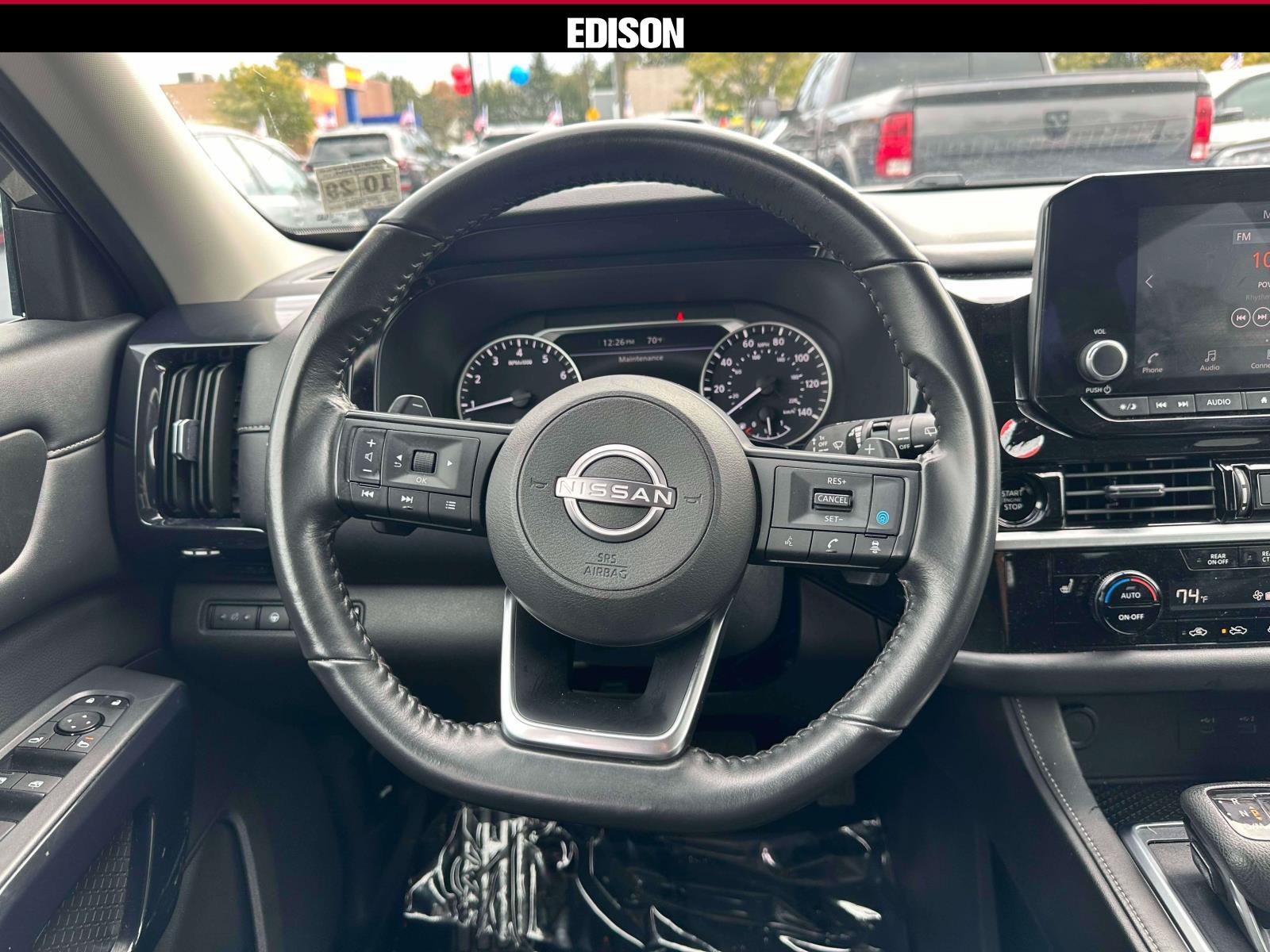 Used 2025 Nissan Pathfinder SV AWD/4WD image 14