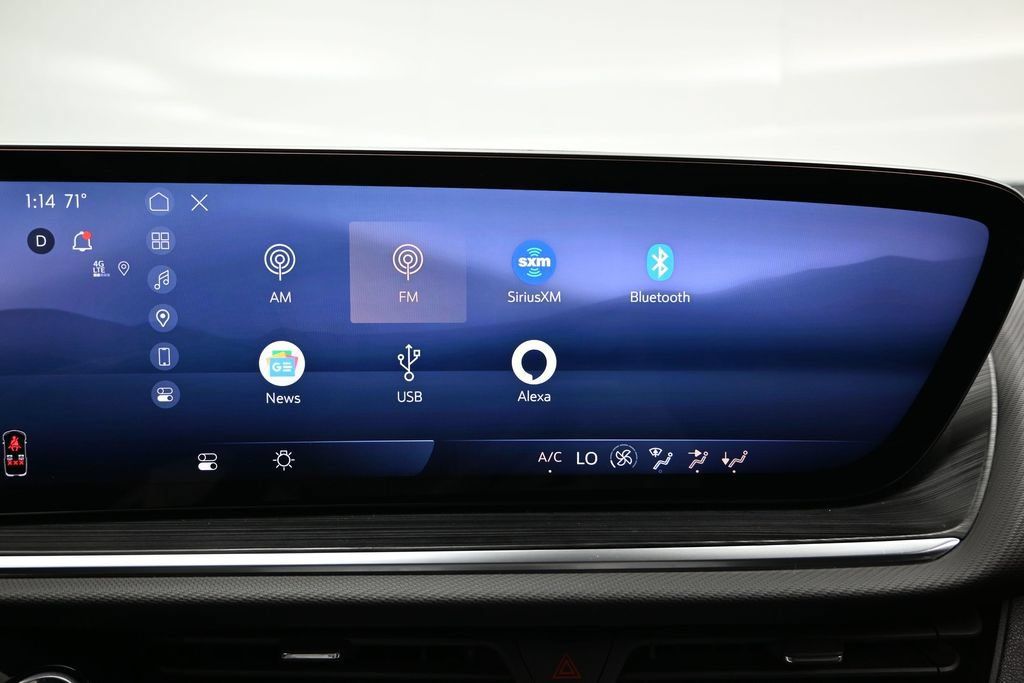 Used 2024 Buick Envision Preferred AWD/4WD image 35