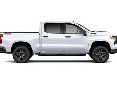 New 2026 Chevrolet Silverado 1500 Custom Trail Boss w/ LPO, Dark Essentials Package image 5
