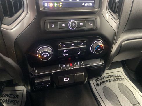 Used 2019 Chevrolet Silverado 1500 Custom w/ Custom Value Package image 23