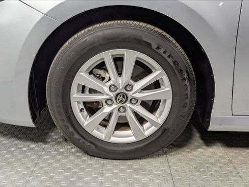 Used 2025 Toyota Camry LE FWD image 25
