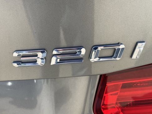 Used 2016 BMW 320i Sedan image 20