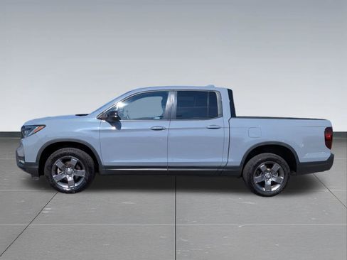 Certified 2024 Honda Ridgeline TrailSport image 2
