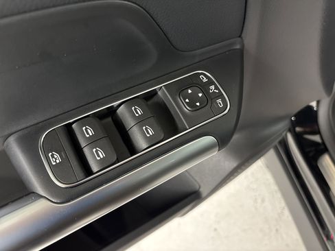 Certified 2025 Mercedes-Benz GLA 250 image 13