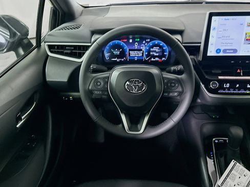 Used 2026 Toyota Corolla SE w/ SE Package FWD image 18