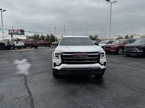 Used 2025 GMC Terrain Elevation AWD/4WD image 7