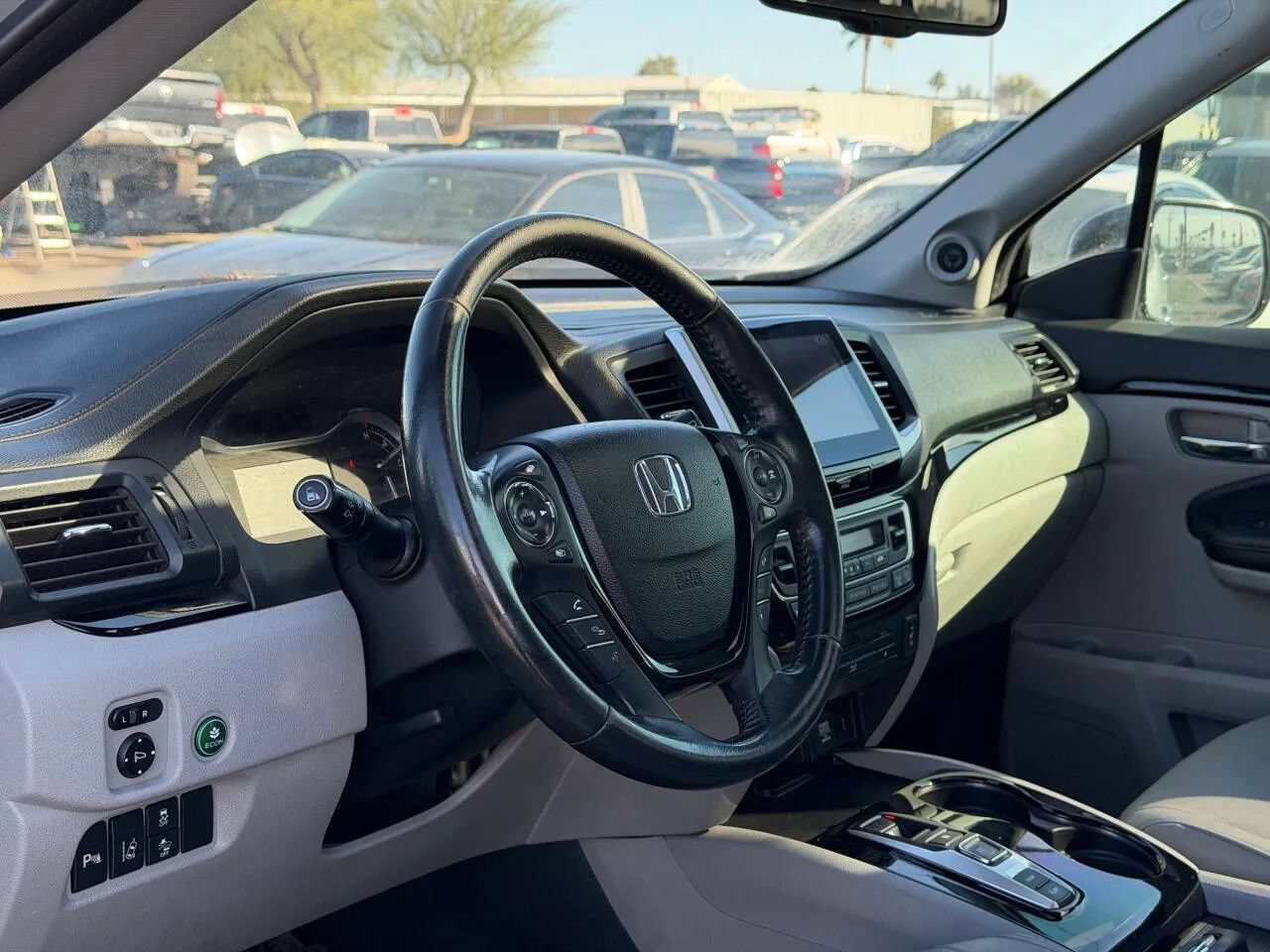 Used 2016 Honda Pilot Touring image 15