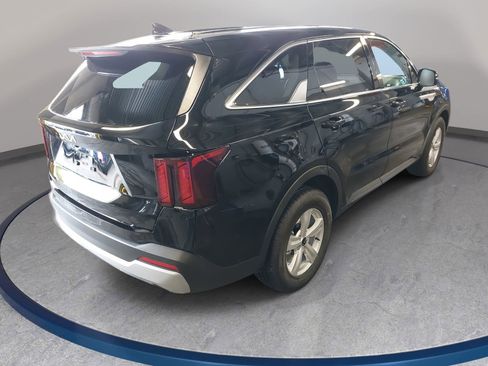 New 2026 Kia Sorento LX FWD image 5