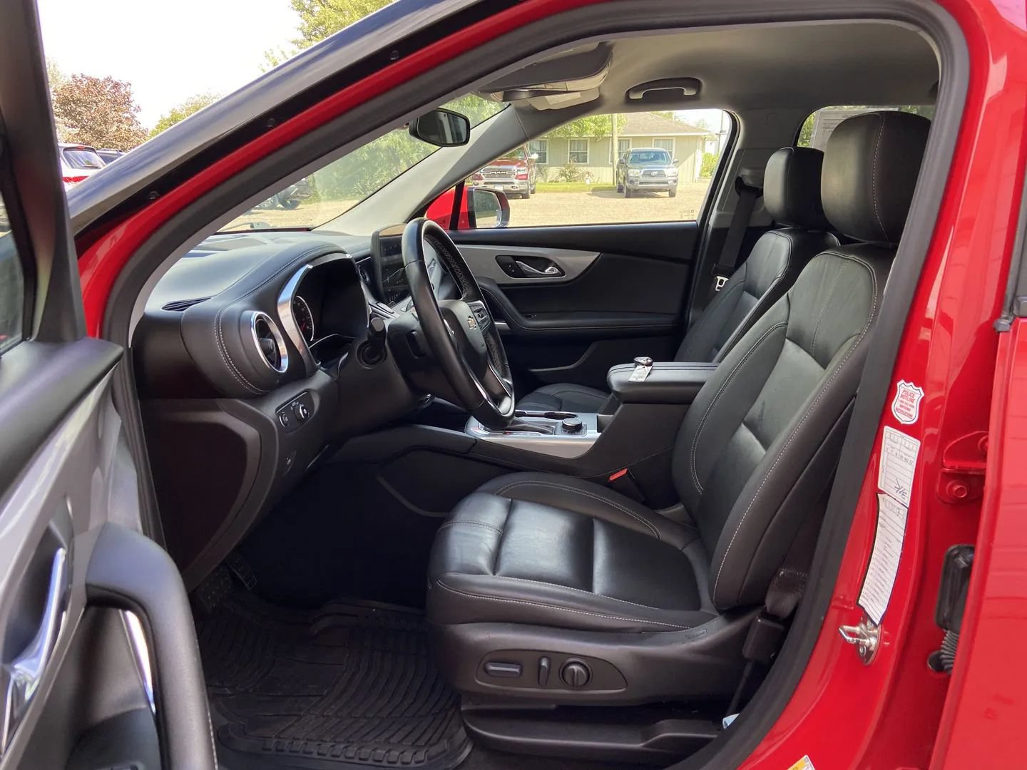 Used 2024 Chevrolet Blazer LT AWD/4WD image 12