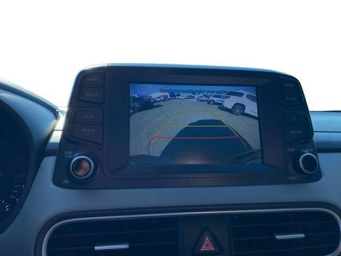 Used 2018 Hyundai Kona SEL FWD image 25