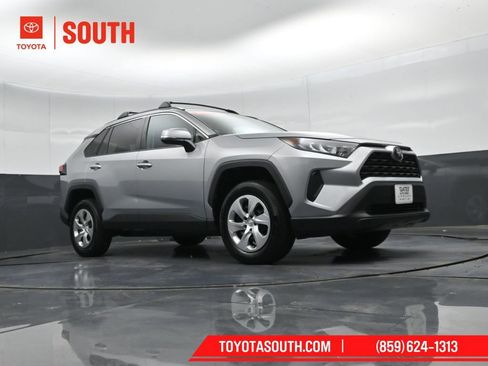 Used 2019 Toyota RAV4 LE w/ All Weather Liner Package AWD/4WD image 37