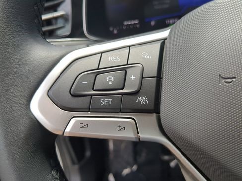 Certified 2025 Volkswagen Jetta S FWD image 24