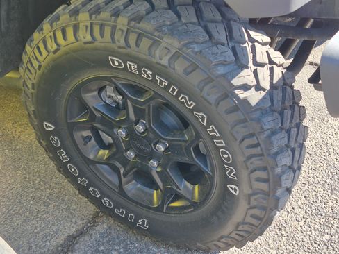 Used 2023 Jeep Wrangler Unlimited w/ Cold Weather Group AWD/4WD image 6