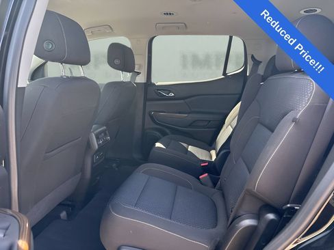 Used 2023 GMC Acadia SLE w/ Driver Convenience Package FWD image 32