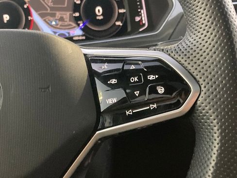 Used 2023 Volkswagen Tiguan SEL R-Line image 19